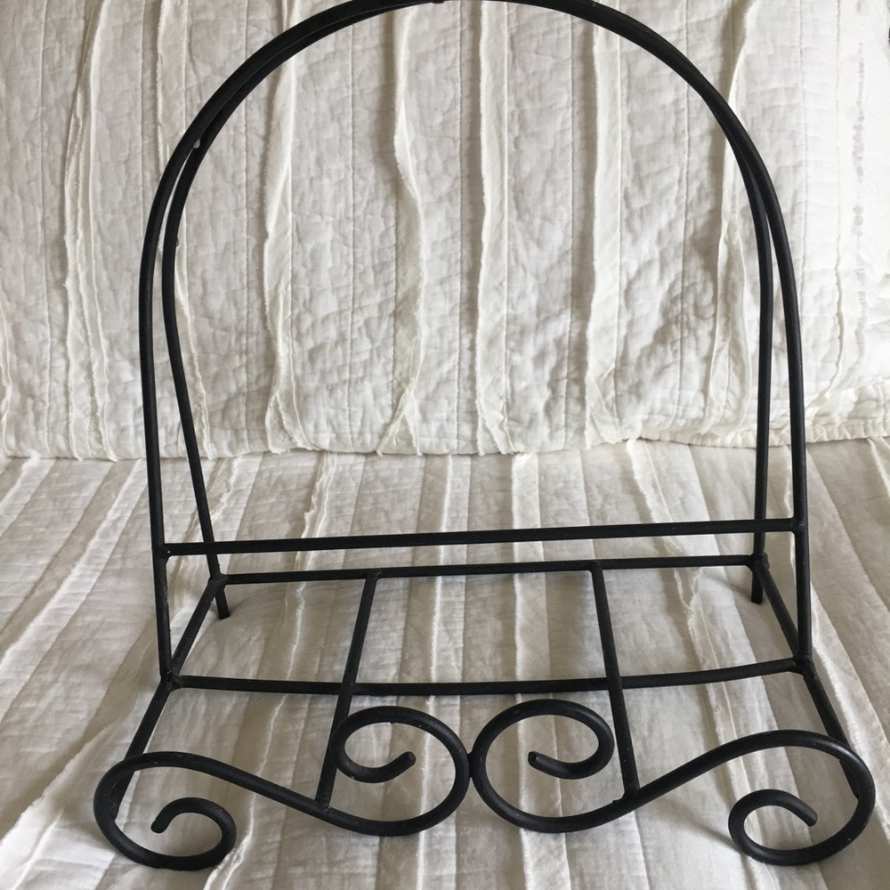 Southern Living at Home Black iron cookbook holder